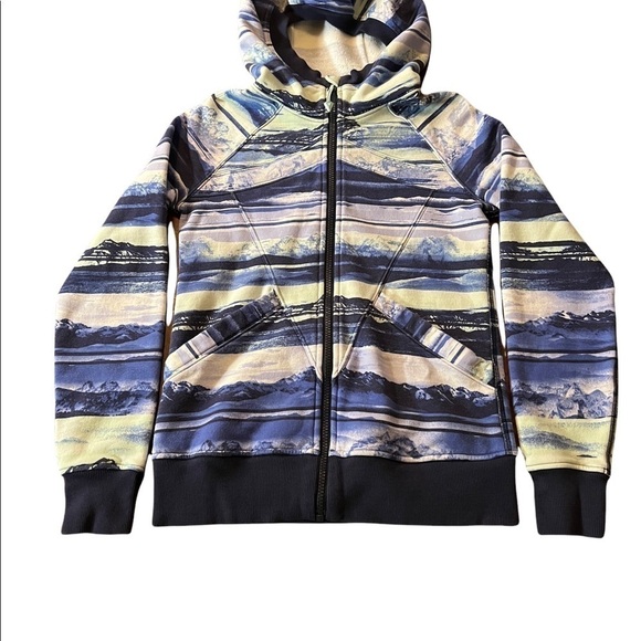 IVIVVA LULULEMON GIRLS SIZE 12 BLUE MOUNTAIN PATTERN ZIPPERED JACKET/HOODIE - Picture 7 of 10